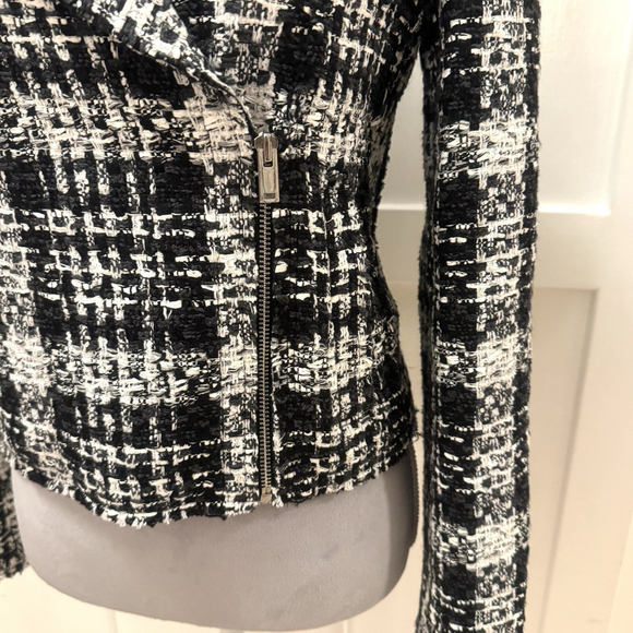 Theory Slim Crop Moto Jacket Blazer Size:2 Black White Rubber Plaid Tweed $565 - Picture 13 of 16